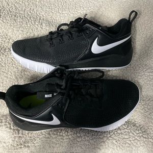 NIKE women’s volleyball shoes